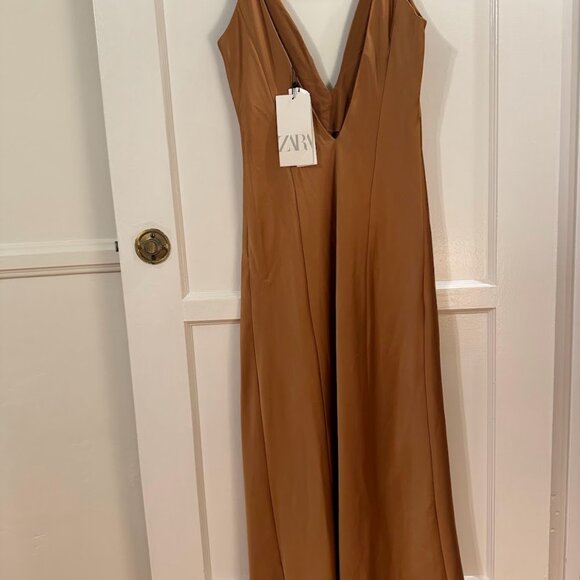 Zara Satin Plunge Backless Cocktail Dress in Copper Honey Brown - Picture 5 of 7